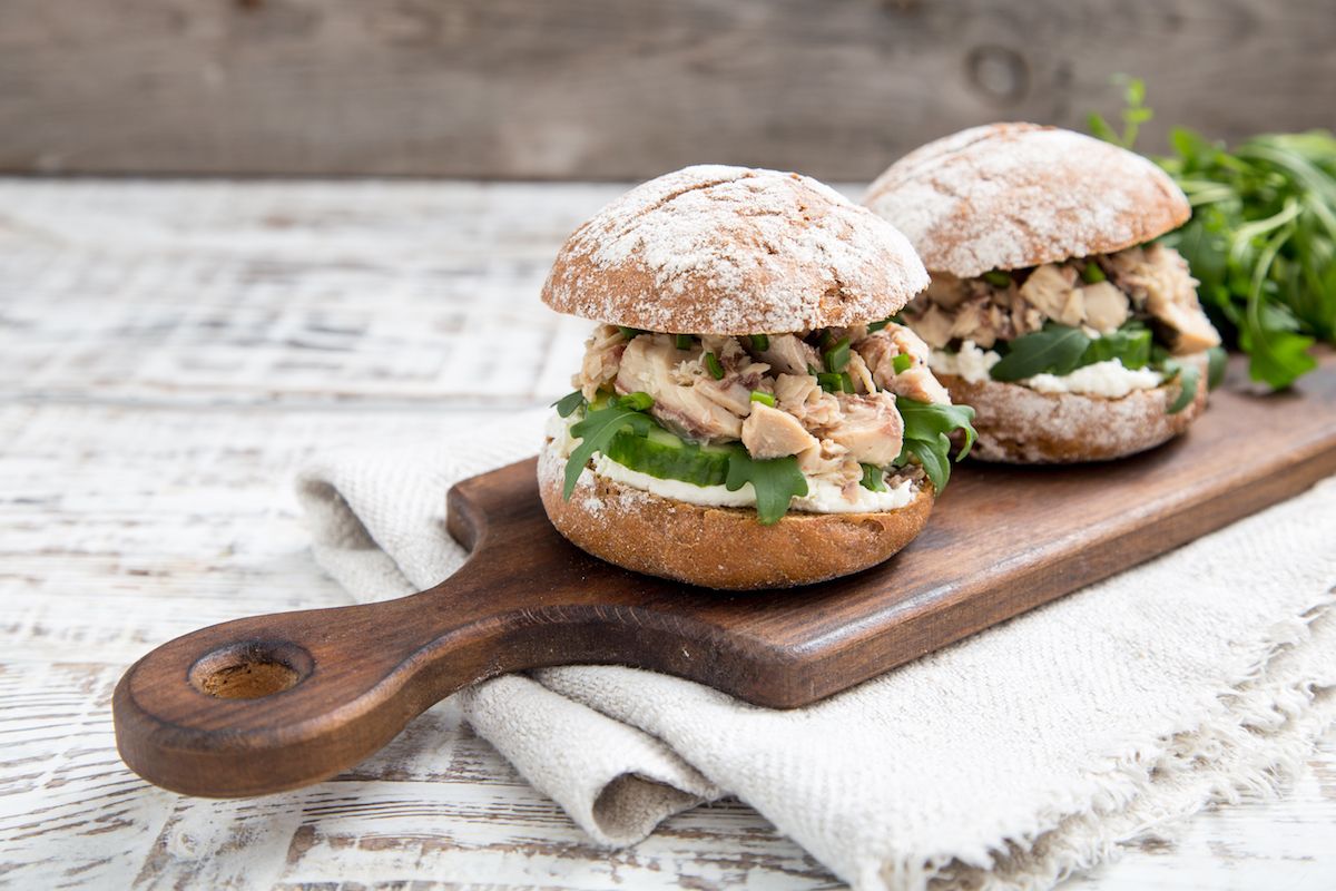 Panino all'olio con tonno scarola e rucola MARE 🏖 - Combiyou